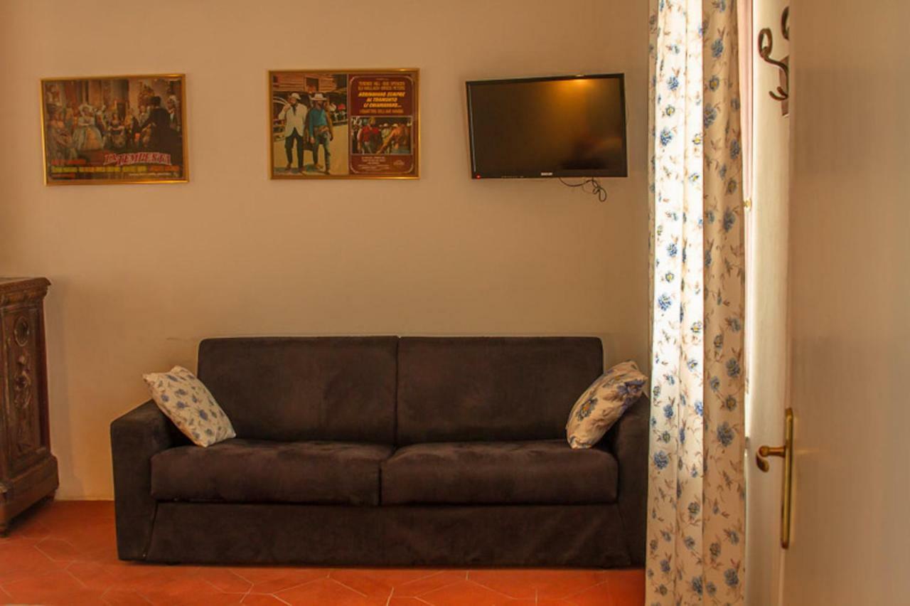 Il Villino Bed & Breakfast ลุคคา ภายนอก รูปภาพ