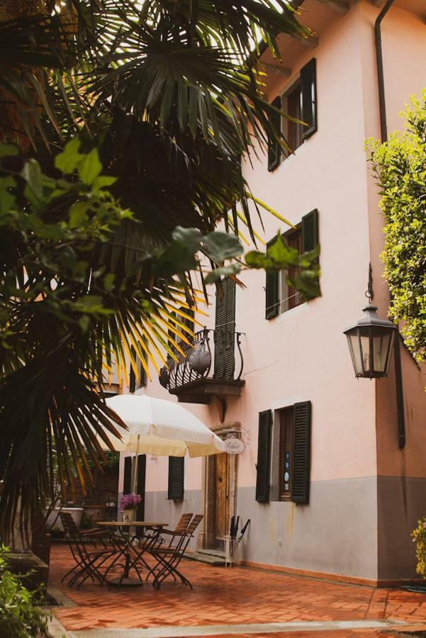 Il Villino Bed & Breakfast ลุคคา ภายนอก รูปภาพ